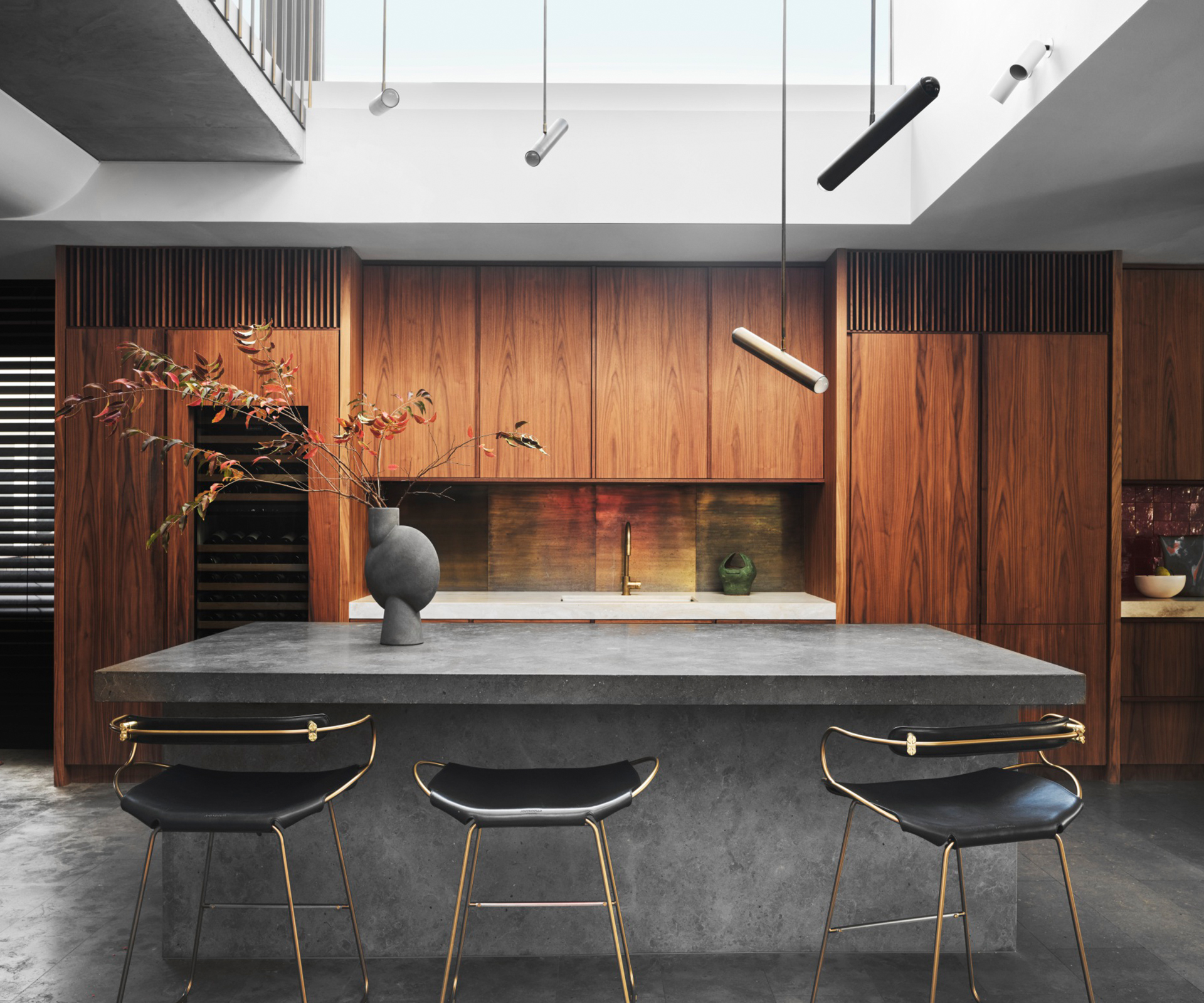 limestone kitchen bench