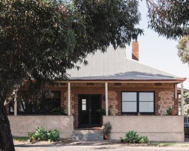 brick-anad-stone-bungalow