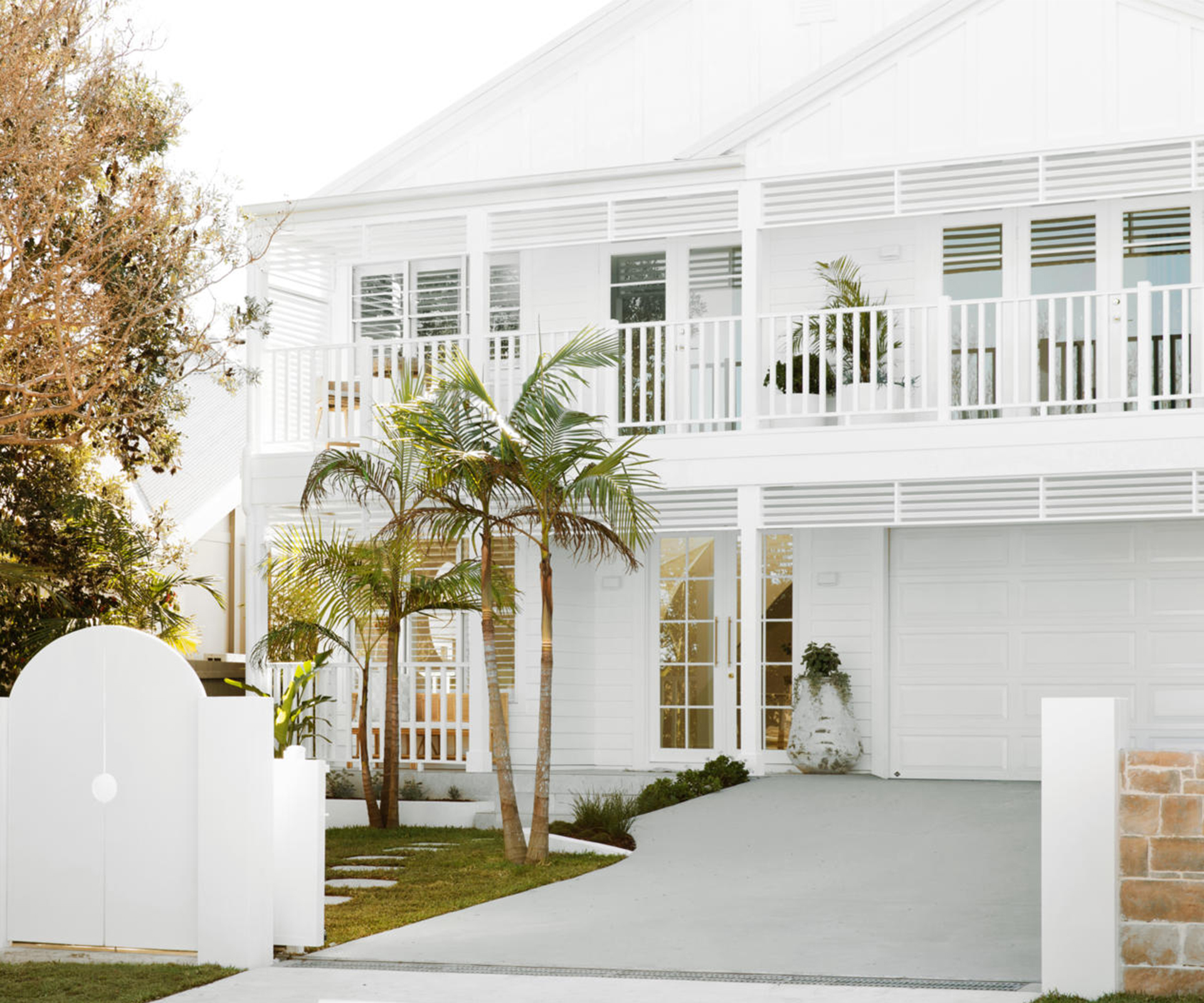 A relaxed coastal home by Three Birds’ Renovations