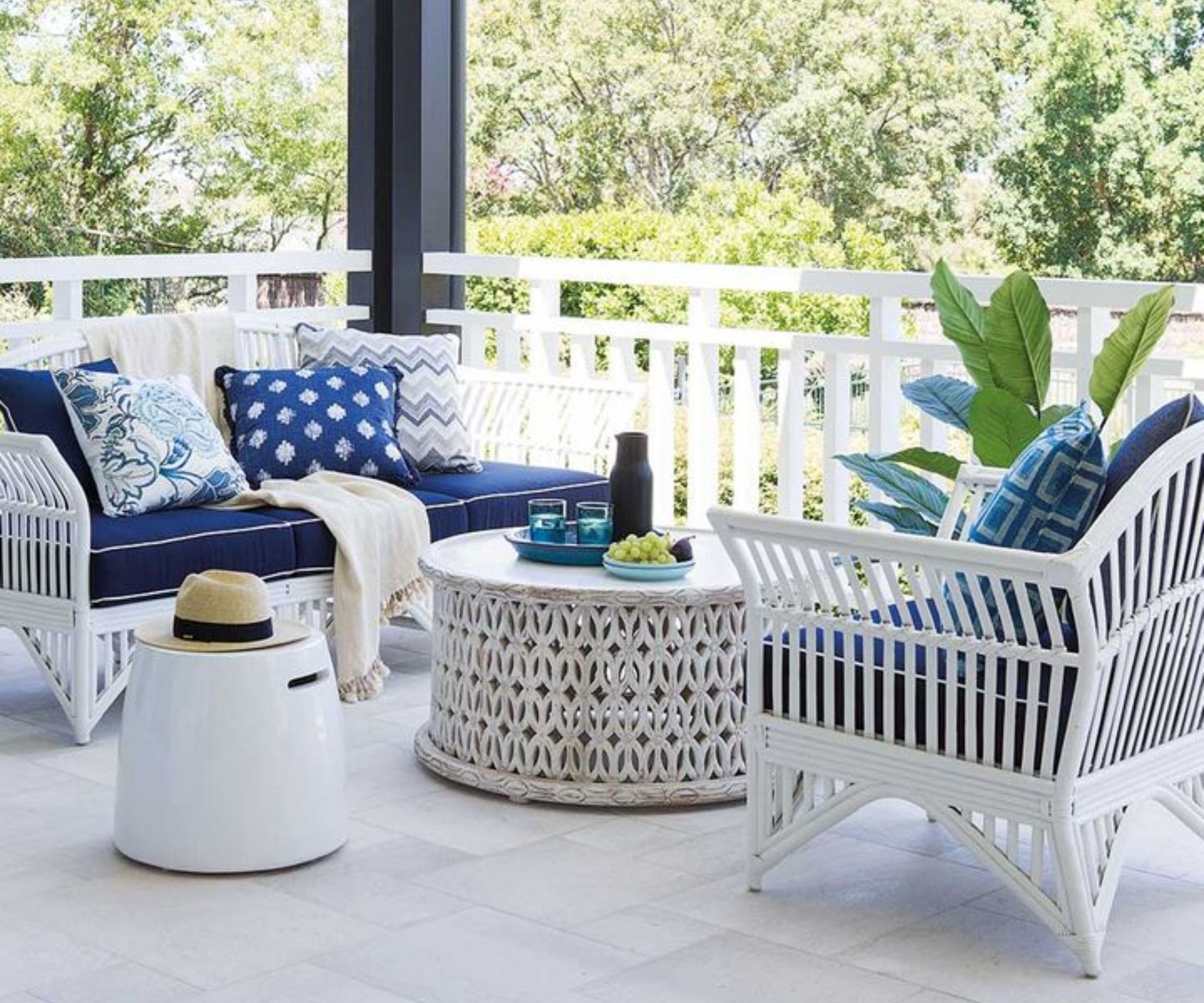 Make the most of your backyard with these gorgeous outdoor lounge sets