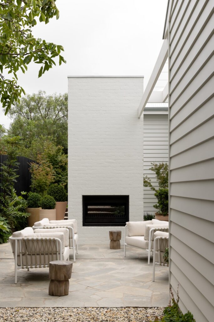 heritage-weatherboard-federation-fireplace-entertaining