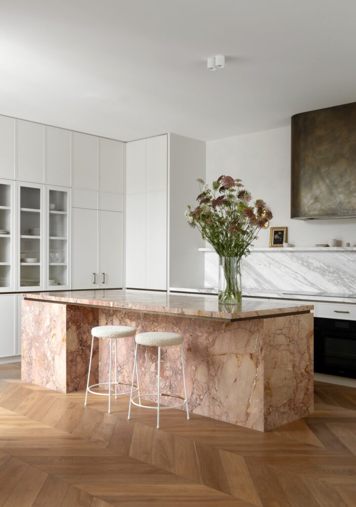 heritage-weatherboard-federation-marble-kitchen-bench