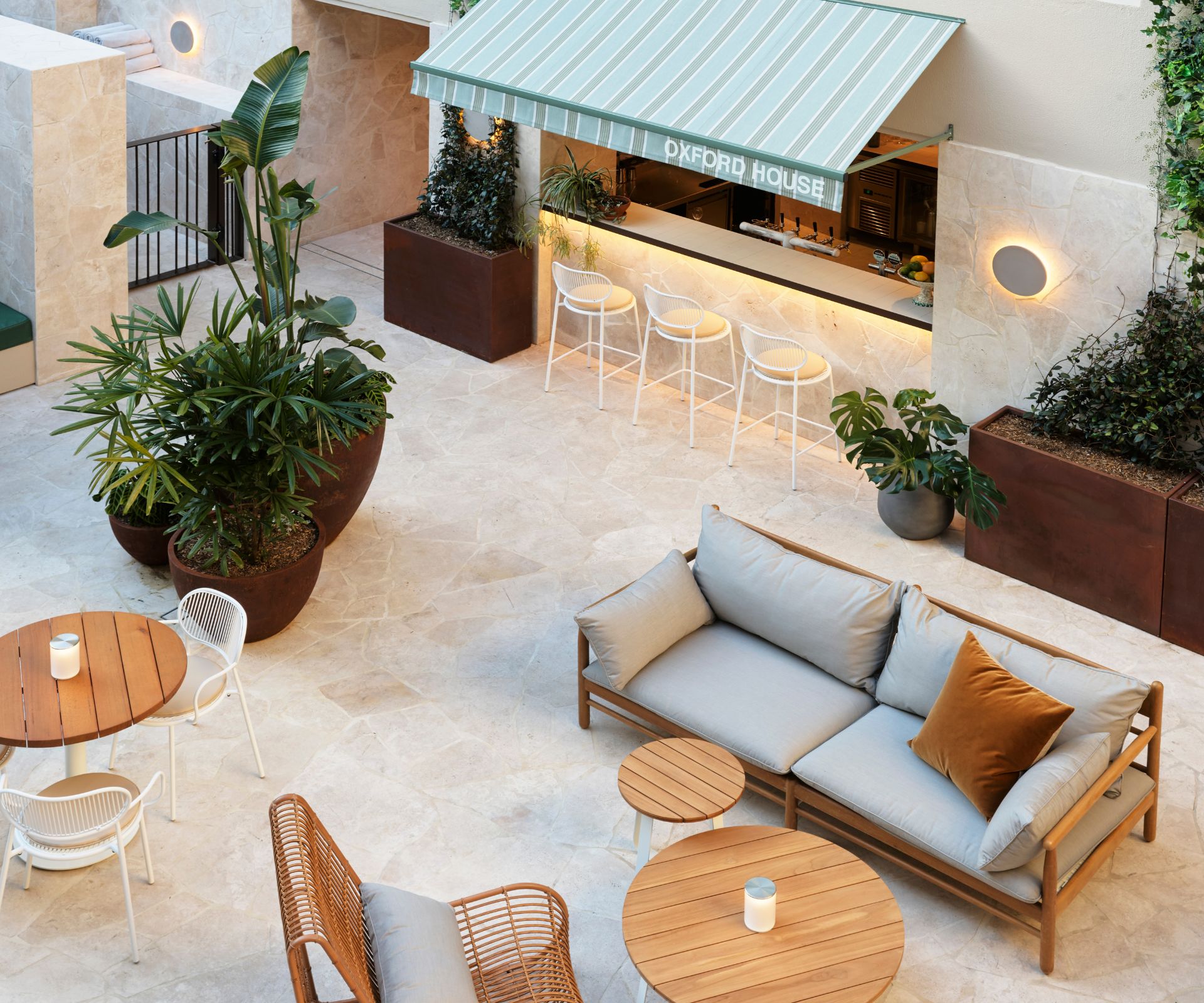 Oxford House Paddington Sydney pool area