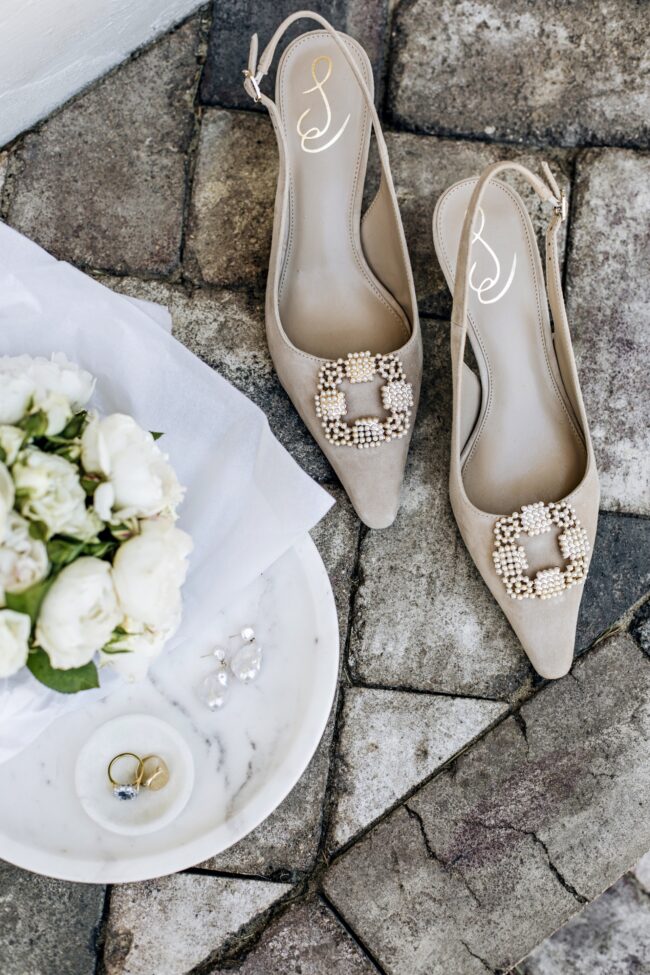 polly-jack-wedding-shoes-bouquet