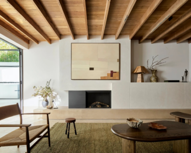 alena-smith-paddington-exposed-beams-living