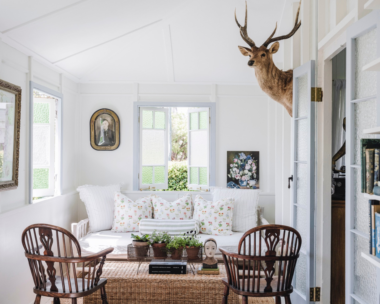 eden-cottage-gladstone-dining-area