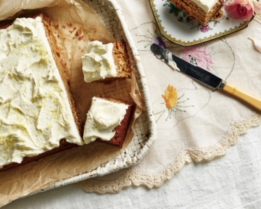 ginger cake with lemon frosting